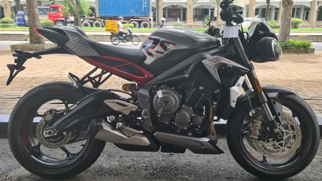 Triumph Speed Triple 1200 RS 2021 về Việt Nam, giá hơn 550 triệu đồng